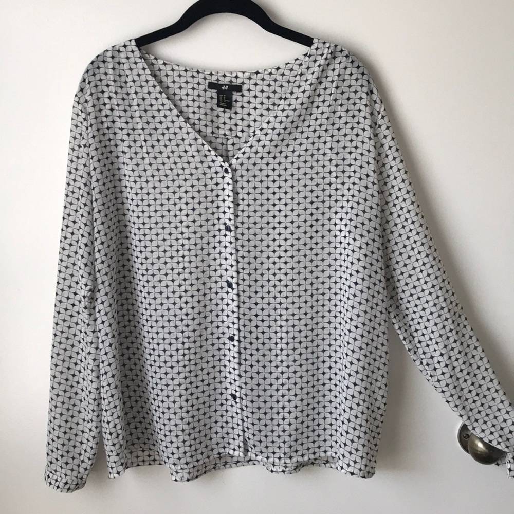 H&M button front blouse